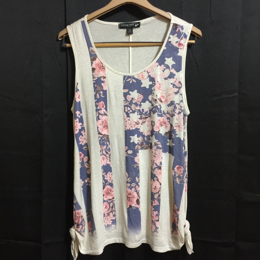 Very Chick Floral US Flag Tank